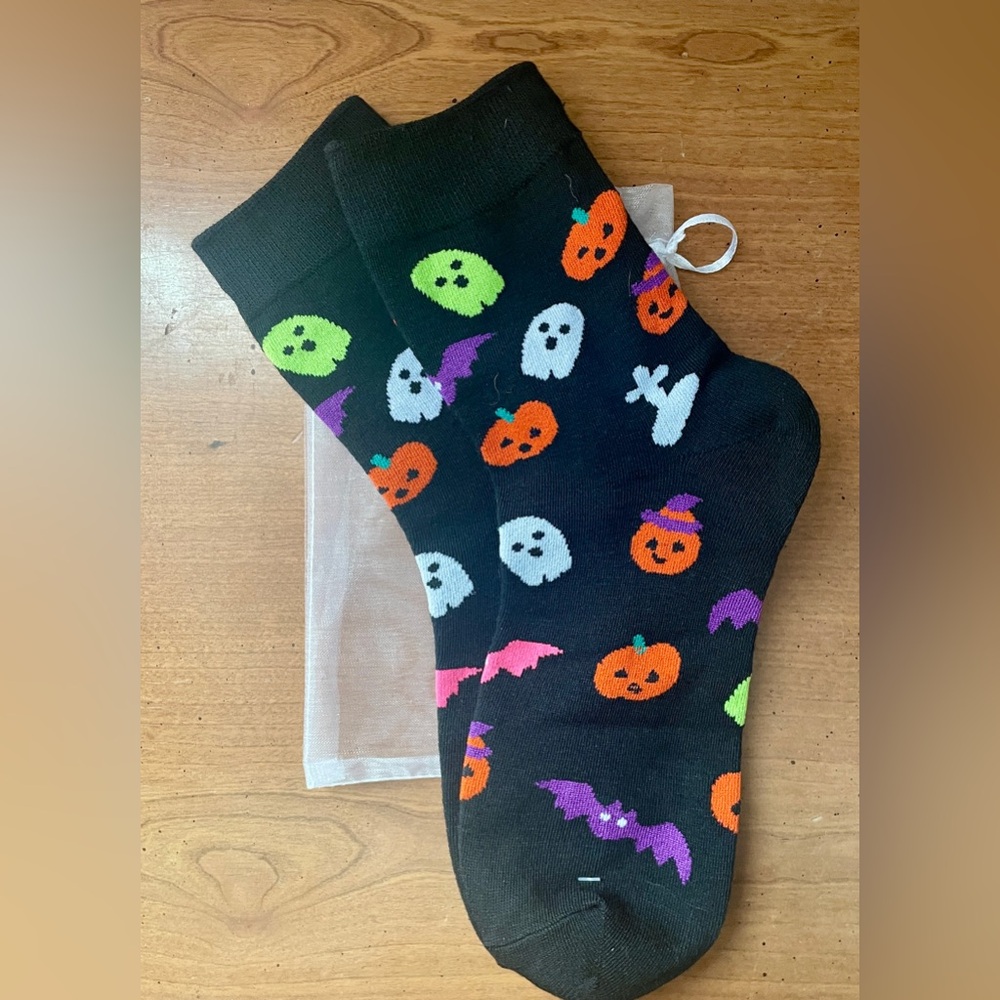 ⭐️NEW⭐️ Pair of Halloween ankle socks (Black)